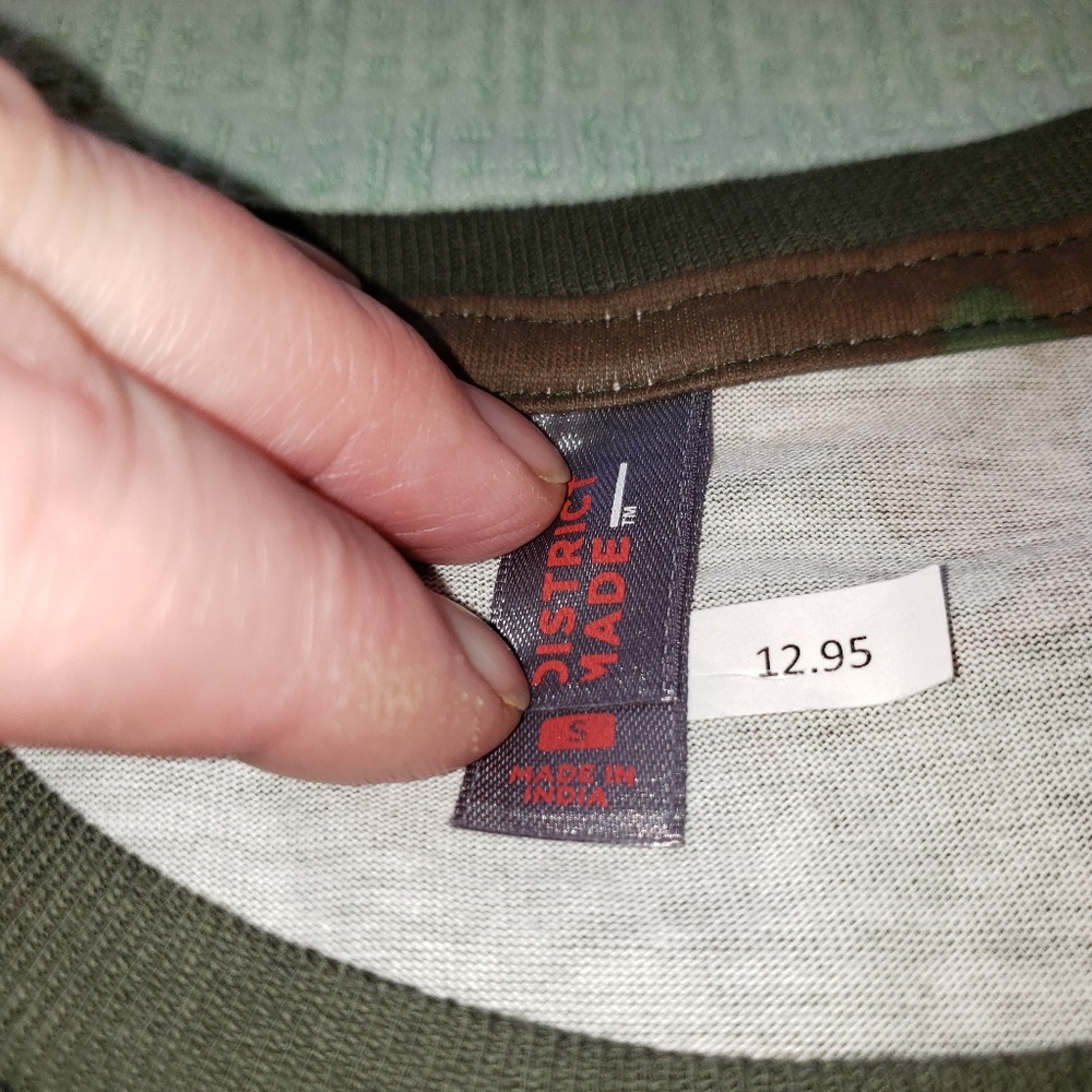 Camo‎ Workout Tee - Picture 3 of 4